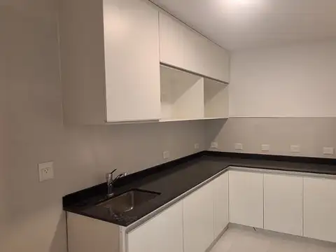 Oficina Monoambiente con 3 baños