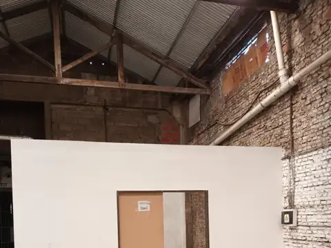 Galpón en alquiler de 400m2 ubicado en España Y Hospitales