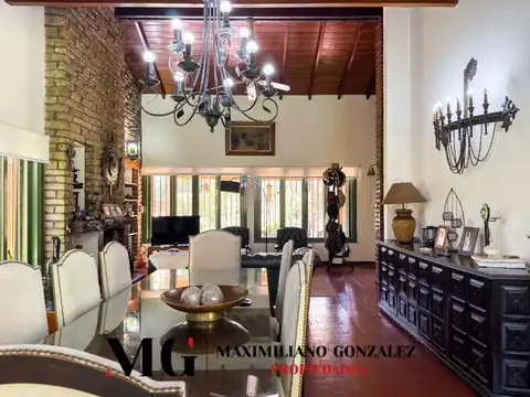 Casa 5 ambientes con 2 baños