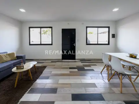 Teniente General E. Racedo 200