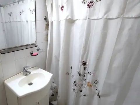 Entre Rios 100, Piso PB