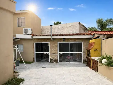Depto Tipo Casa en Venta en Remedios de Escalada, USD 83.000