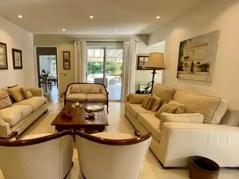Casa en Venta de 4 dormitorios