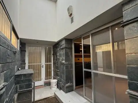 Darragueira 502 , Piso 0