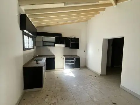 PH 3 AMBIENTES EN VENTA – VILLA INSUPERABLE – MUY BUEN ESTADO