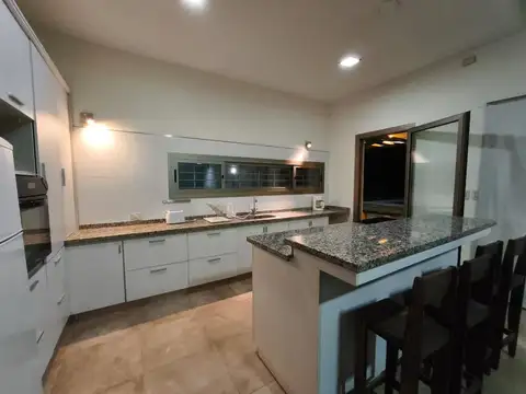 Casa en Venta en Coquimbito, USD 240.000