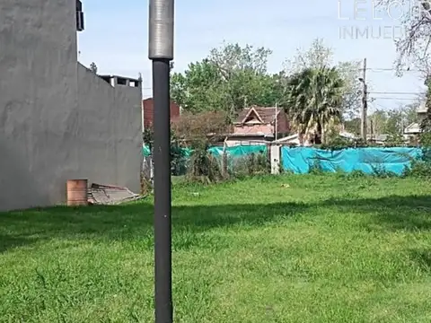 Terreno en Venta en Villa Zapiola, USD 25.000