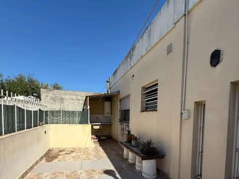 Casa en Venta en Moron Sur, USD 145.000