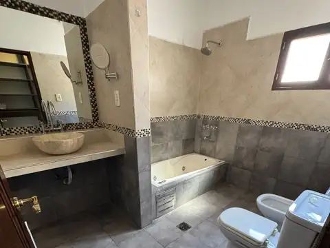 Alquilo / vendo casa Villa San Lorenzo