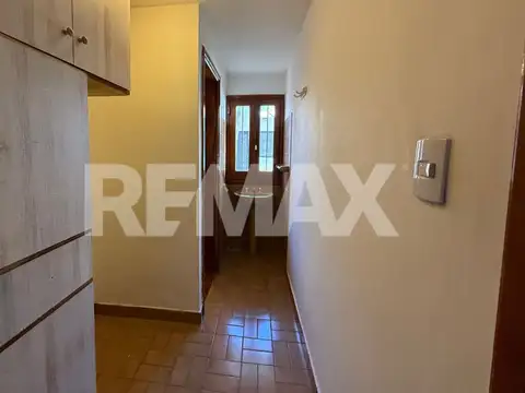 ALQUILER CASA 3 DORMITORIOS CON COCHERA