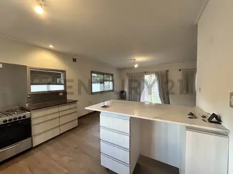 Calle 28 bis entre 488 y 489 4300, Piso 0