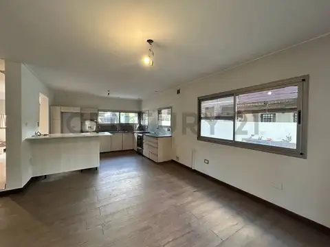 Casa en Venta en Manuel B Gonnet, USD 145.000