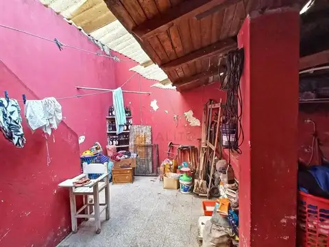 Casa 4 ambientes con 1 baño