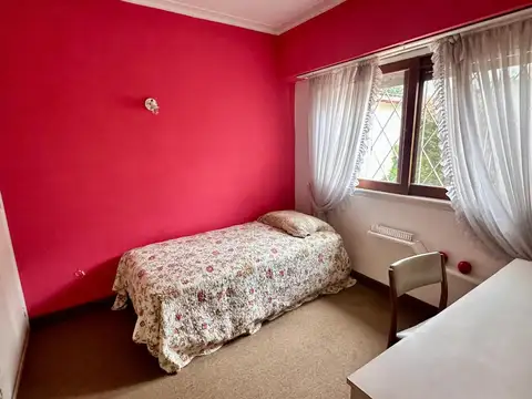 Casa 6 ambientes con 1 baño