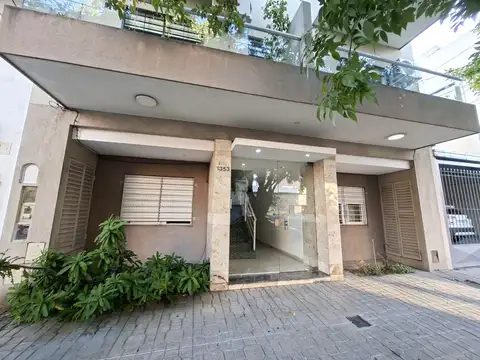 PH 2 Ambientes al frente con Patio en Mataderos