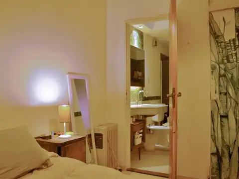 VENTA PH CON PATIO Y TERRAZA EN ALMAGRO PERMUTA