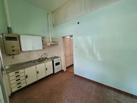 San Lorenzo 4900, Piso P.B