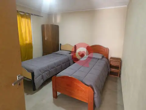 Casa 2 ambientes con 1 baño