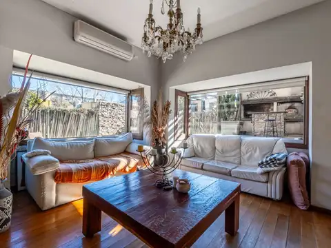CASA 5 AMB. VENTA EN TIGRE, RAPIDA SALIDA A ACCESO