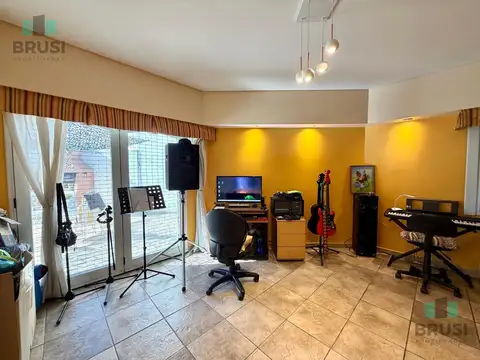 Casa en Venta en Turdera, USD 300.000