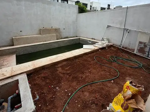 Depto Tipo Casa en Venta con 3 cocheras
