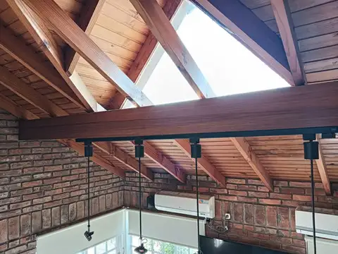 Casa 5 ambientes con 2 baños