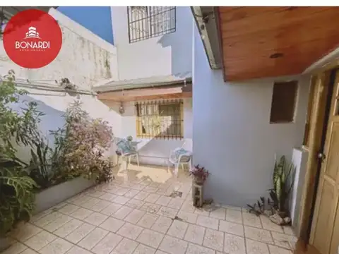 Depto Tipo Casa en Venta en Villa Adelina, USD 110.000