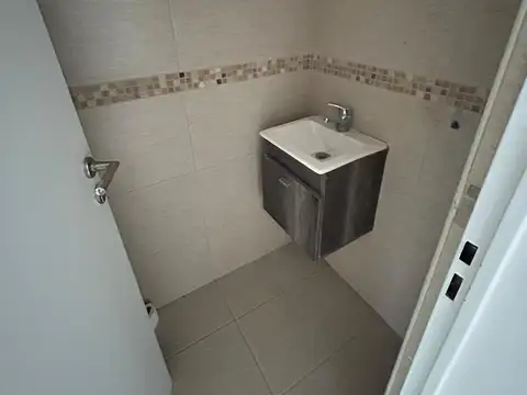 Casa en Alquiler con 1 cochera
