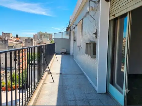 Departamento venta 3 ambientes, depend. Caballito