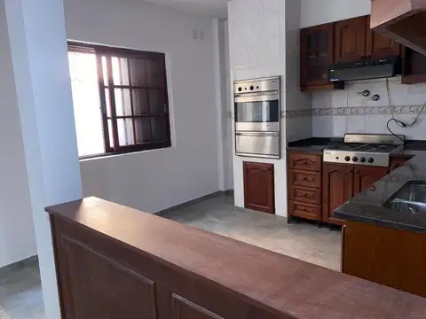 Venta PH 2amb.Independiente.Patio/Cochera.Ramos Mejía