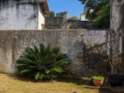 Depto Tipo Casa en Venta 50 años