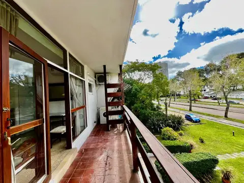 Avenida Roosevelt 100