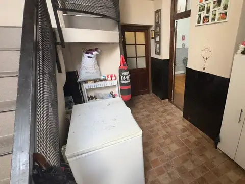 Depto Tipo Casa 5 ambientes con 2 baños