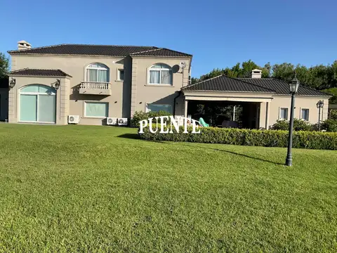 Casa en Venta en Fincas de San Vicente, USD 465.000