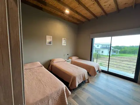 Casa en Venta en Barrio Senderos 4, USD 390.000