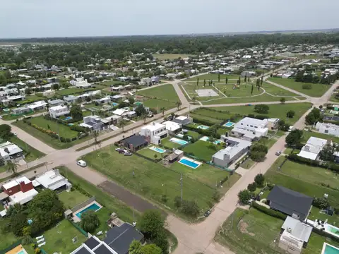 Av. Acequias del Aire