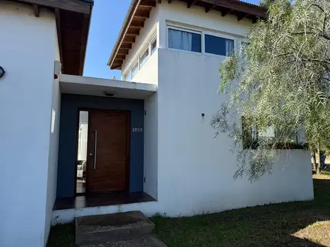 CASA VENTA 3 AMBIENTES PINAMAR