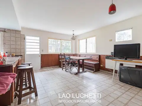 ALQUILER! CASA CON JARDIN - APTO PROFESIONAL!