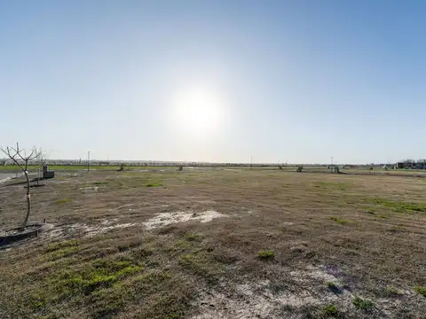 Venta Lote Barrio Nativas, Puertos del Lago .