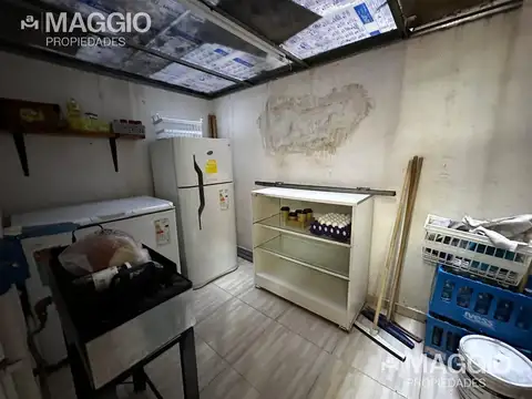 Local en Venta 40 años