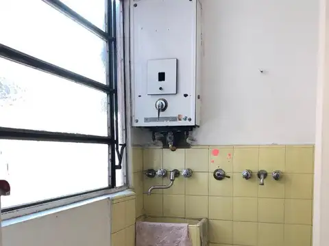 Departamento - Flores - 2 ambientes luminoso con baja expensa.