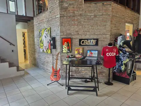 VENTA CASA 4 AMBIENTES BARRIO LOS PILARES