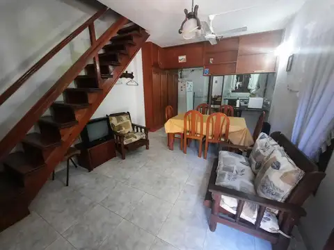 Depto Tipo Casa en Venta de 4 dormitorios