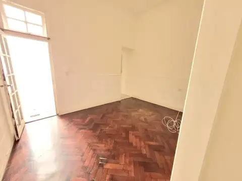Depto Tipo Casa en Alquiler de 2 ambientes