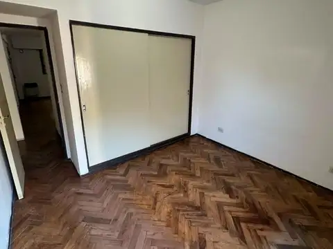 Departamento en Alquiler en Chilavert, $ 550.000