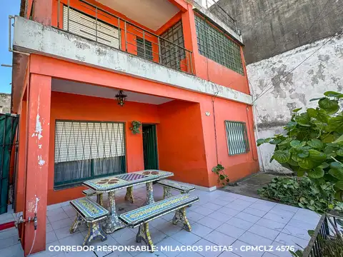 Casa en Venta con 1 cochera