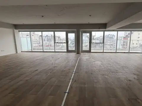 Oficina en Av. Cordoba esquina Uruguay 181m2  a estrenar  