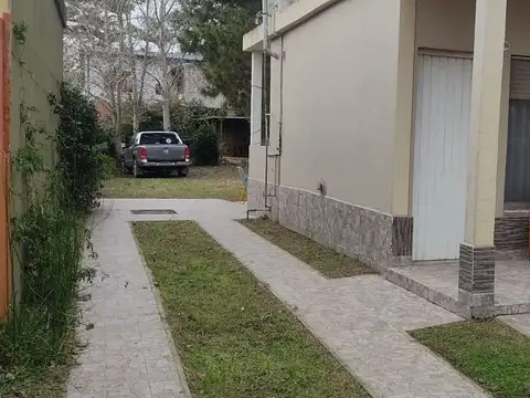 8 e/ 70 y 71 3100