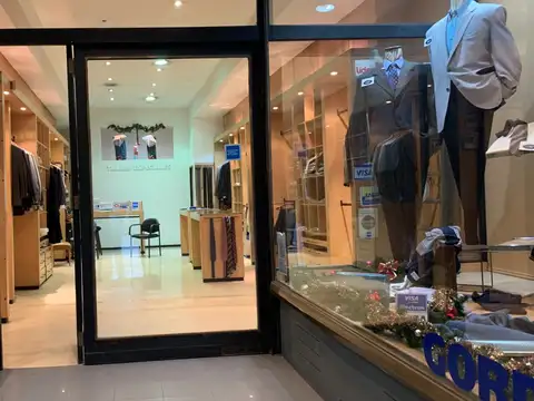 Local en Venta Via Púb.