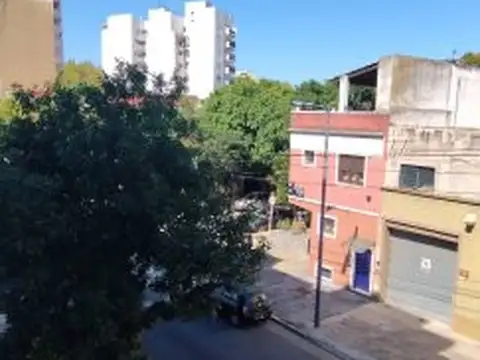 Alquiler Departamento 3 ambientes muy luminoso con balcon al frente